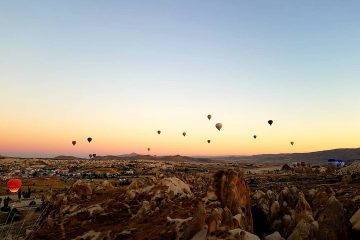 Baloane în aer în Cappadocia